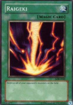 Raigeki (V.1 - Super Rare) - Legend of Blue Eyes White Dragon (Super Rare) [LOB-042]